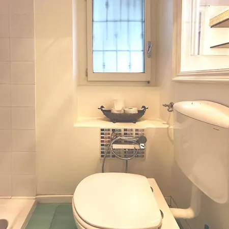 بيت ضيافة With Terrace And Loft With Garden In Naviglio Pavese