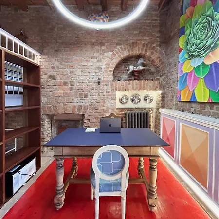 With Terrace And Loft With Garden In Naviglio Pavese Гостевой дом *